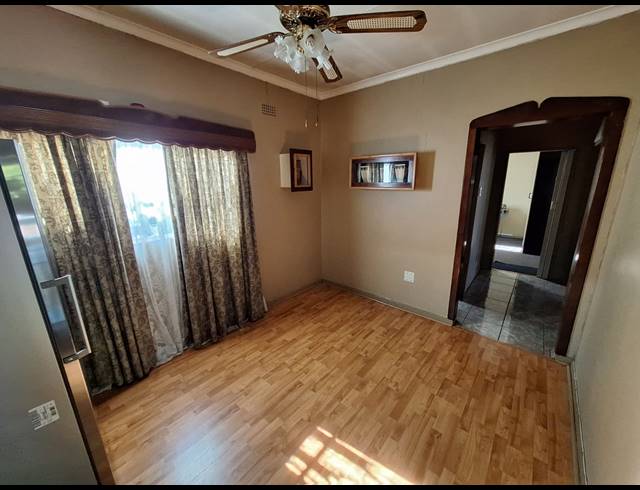 3 BEDROOM HOUSE FOR SALE IN VANDERBIJLPARK CW 3